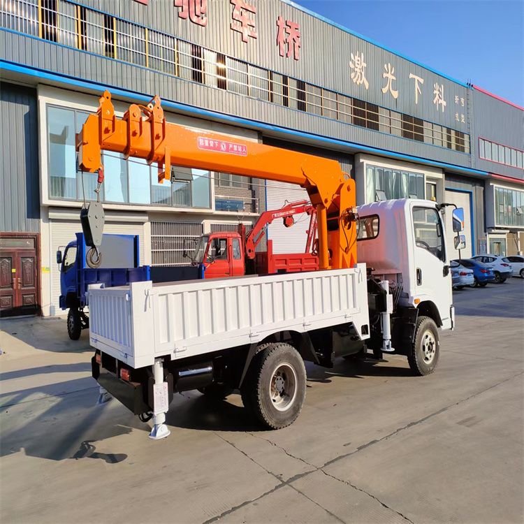 鹿泉区三轮随车吊定制 农用改装机自备吊中瑞长期出售