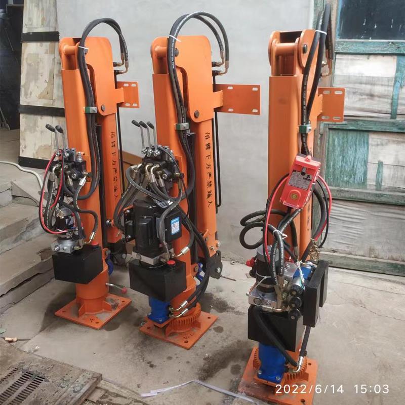 鹿泉区重汽蓝牌随车吊 3.2吨 国六动力强 液压驱动 农用自卸起重机